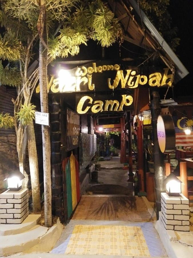 甘榜直落尼巴 Nazri Nipah Camp Pangkor酒店 外观 照片