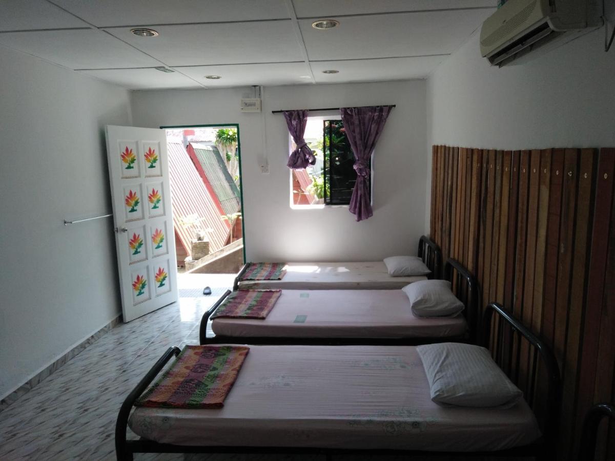 甘榜直落尼巴 Nazri Nipah Camp Pangkor酒店 客房 照片