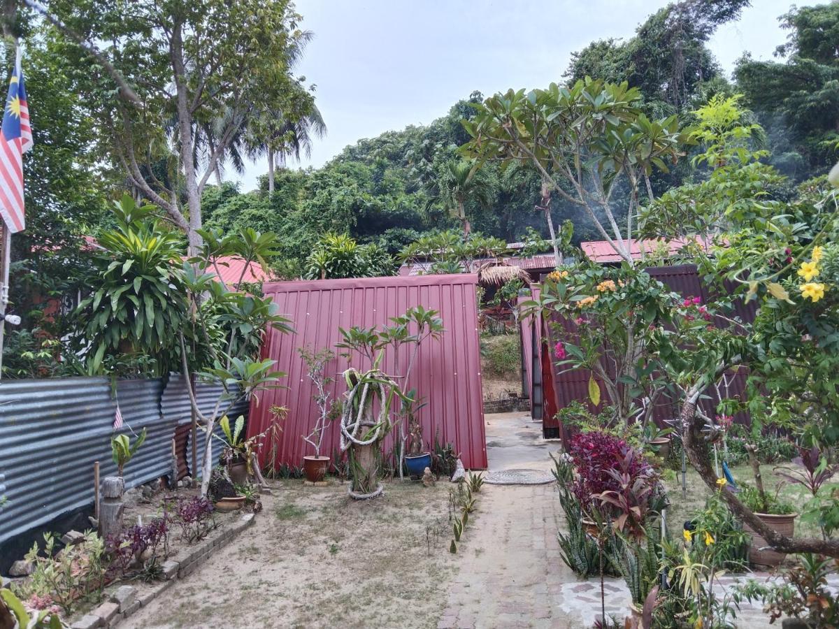 甘榜直落尼巴 Nazri Nipah Camp Pangkor酒店 外观 照片