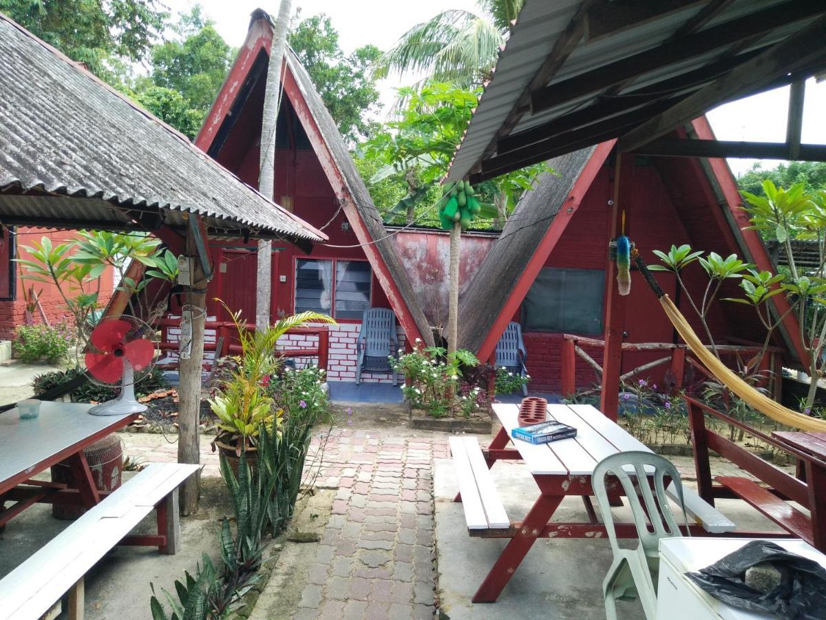 甘榜直落尼巴 Nazri Nipah Camp Pangkor酒店 外观 照片