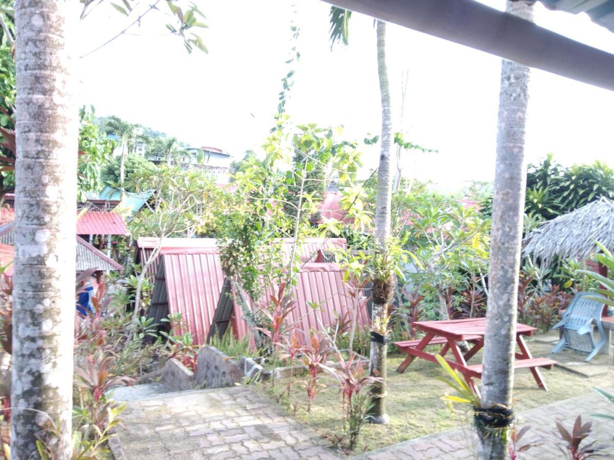 甘榜直落尼巴 Nazri Nipah Camp Pangkor酒店 外观 照片