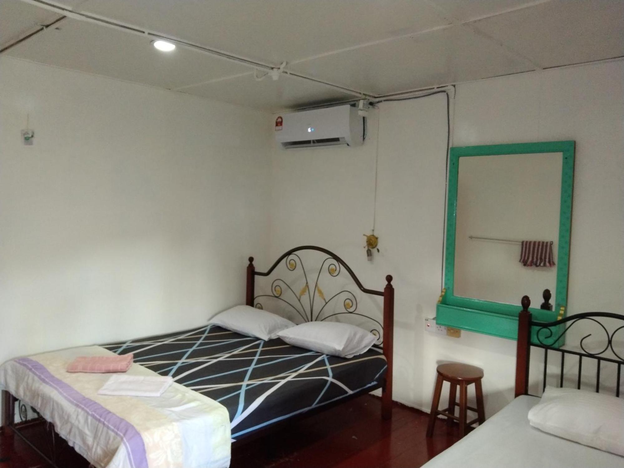 甘榜直落尼巴 Nazri Nipah Camp Pangkor酒店 客房 照片