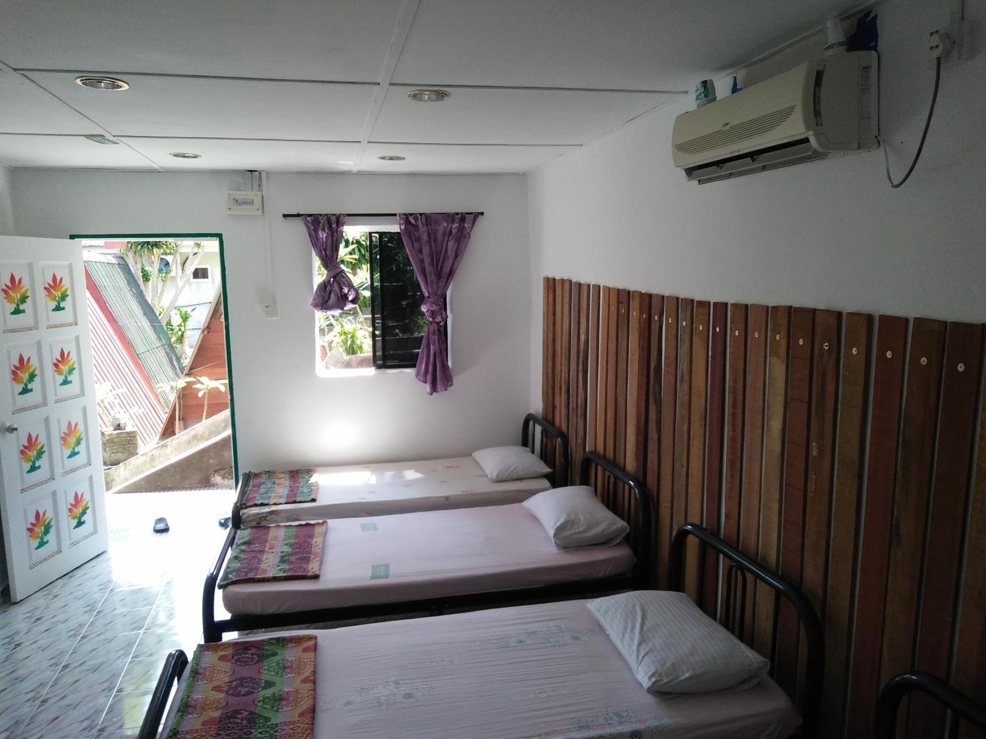甘榜直落尼巴 Nazri Nipah Camp Pangkor酒店 客房 照片
