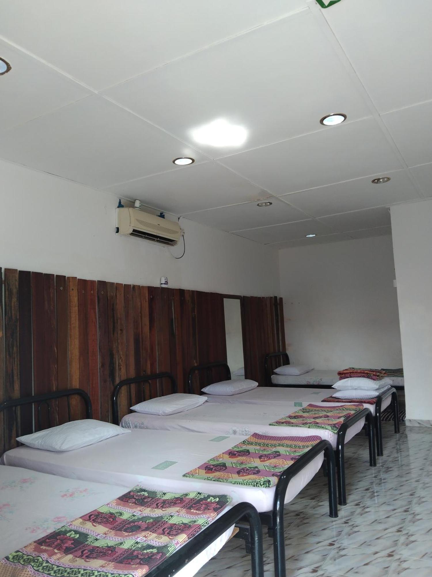 甘榜直落尼巴 Nazri Nipah Camp Pangkor酒店 客房 照片